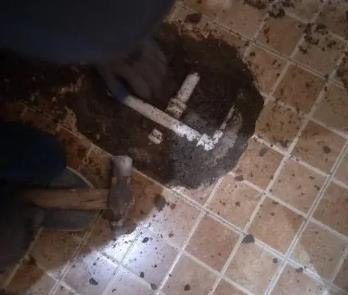 鹤壁市卫生间漏水维修公司为您分享下卫生间渗水如何处理及注意事项